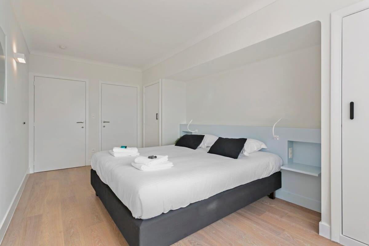 Huswell - Panoramic Seaview Apartment In 'T Zoute Кноке-Хайст Екстериор снимка