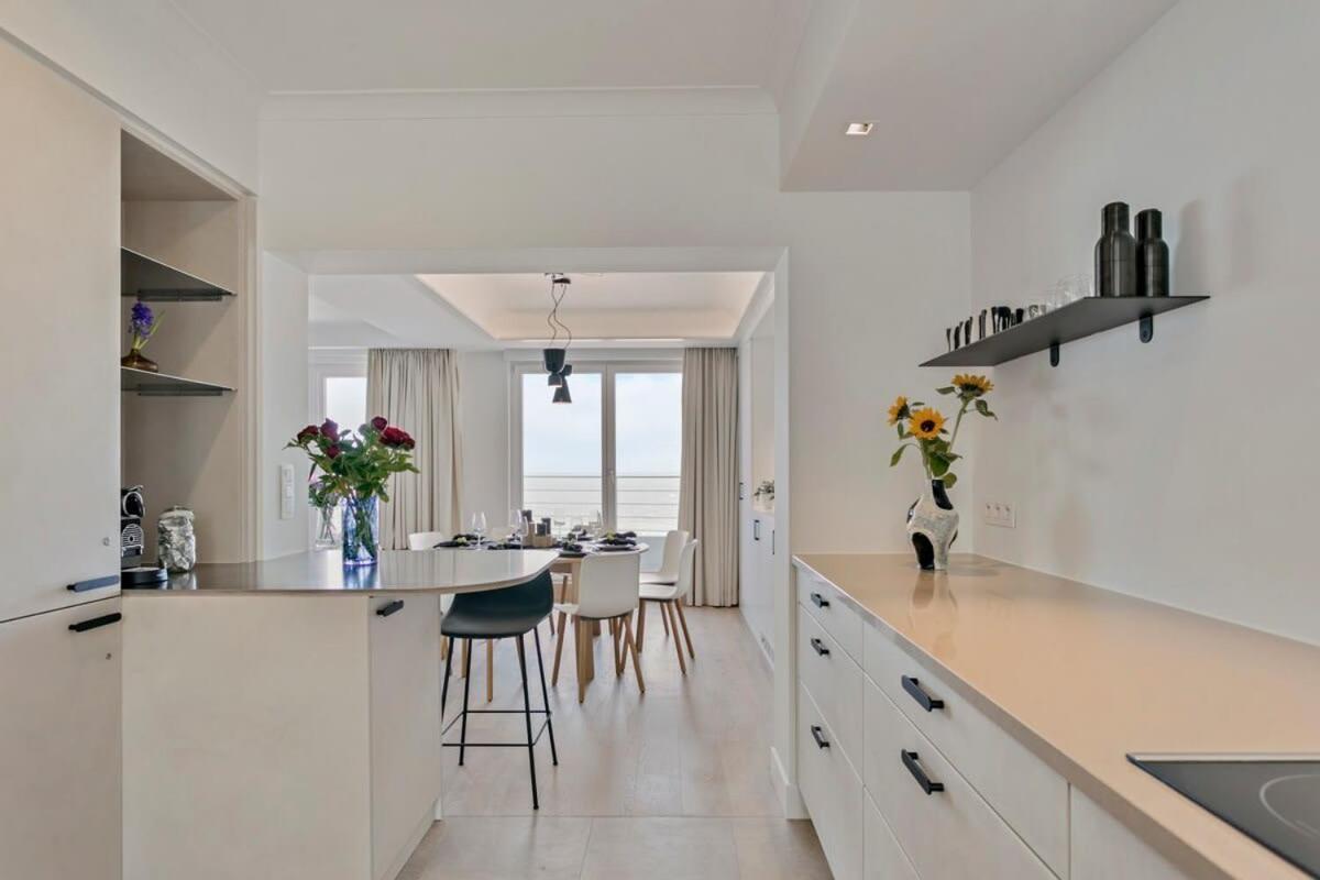 Huswell - Panoramic Seaview Apartment In 'T Zoute Кноке-Хайст Екстериор снимка